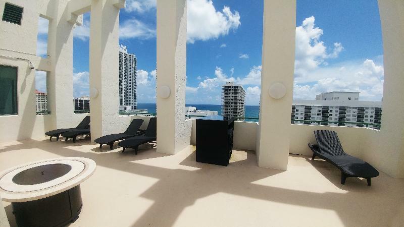 The Casablanca On The Ocean West Tower Hotel Miami Beach Buitenkant foto