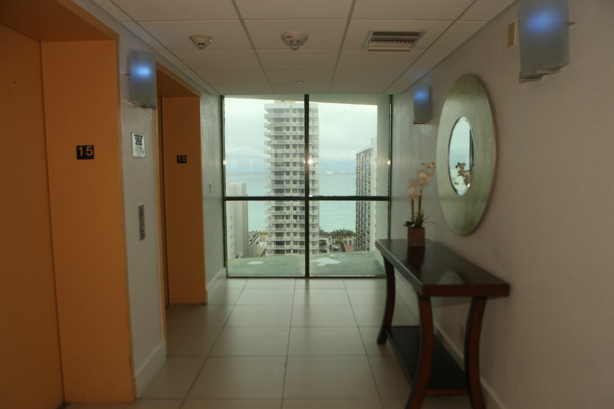 The Casablanca On The Ocean West Tower Hotel Miami Beach Buitenkant foto