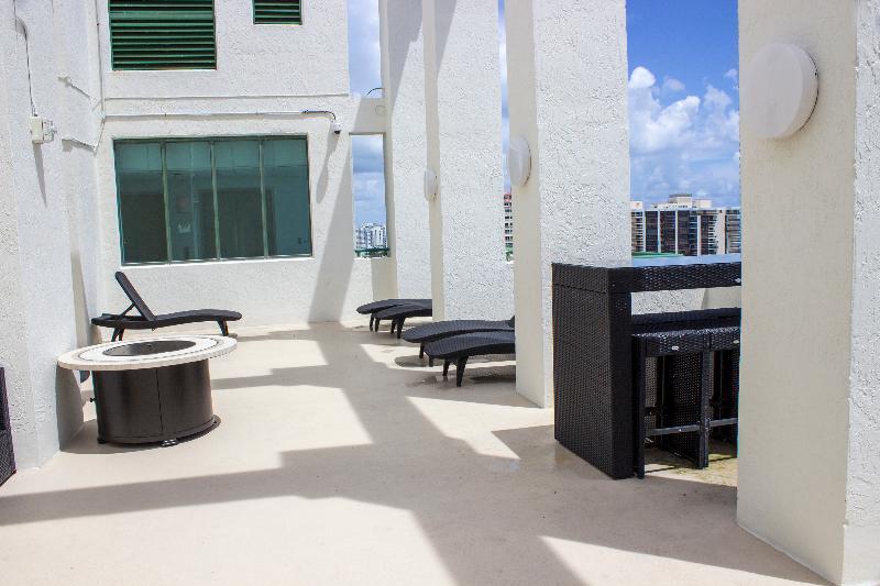 The Casablanca On The Ocean West Tower Hotel Miami Beach Buitenkant foto