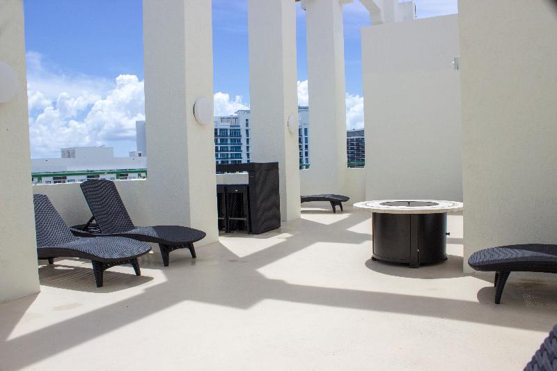 The Casablanca On The Ocean West Tower Hotel Miami Beach Buitenkant foto